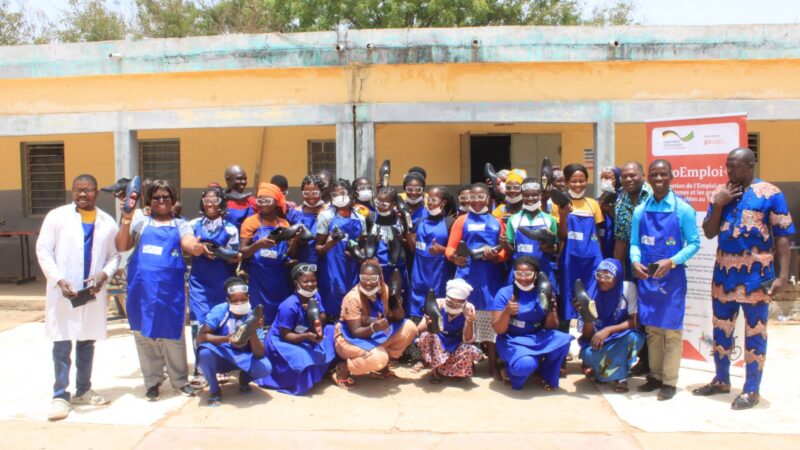 Tône : la GIZ et les Chambres de métiers propulsent les femmes cordonnières vers l’autonomie